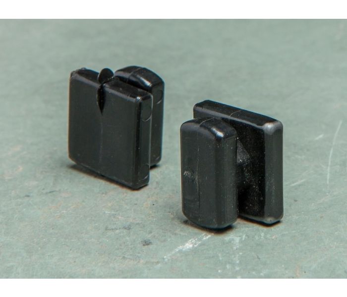 Kunststoff-Netzhaken flach quadratisch schwarz 11mm